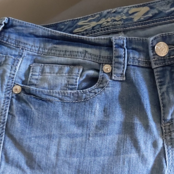 Seven7 - Picture 5 of 6